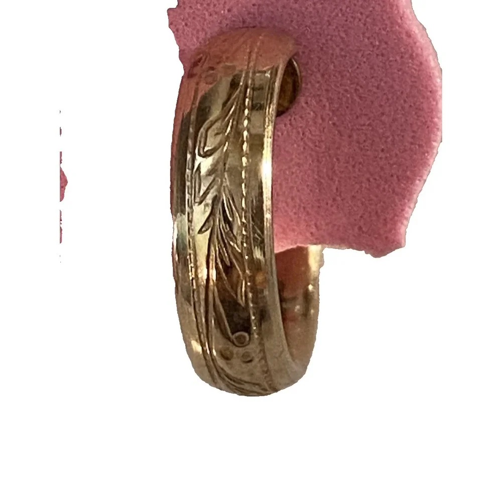 Vintage Etched Yellow Gold Tone Filled? Hoop Screw Back Earrings Huggie 1930-40s